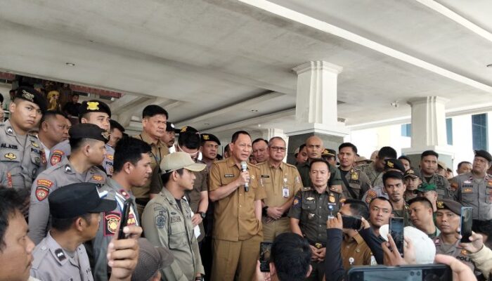 Ratusan Wartawan Tulang Bawang Menuntut Pencopotan Kadis Kominfo