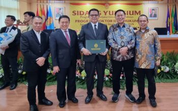 Oking Ganda Miharja Resmi Sandang Gelar Doktor Ilmu Hukum dari Universitas Jayabaya