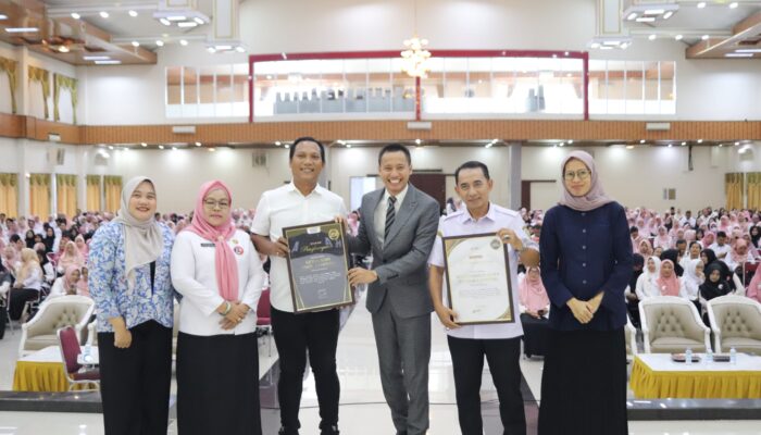 Momen Kilau di Graha Adora: KNPI Lampung Raih Penghargaan – Bukan Cuma Piala, Tapi Janji untuk Pendidikan yang Lebih Hebat!