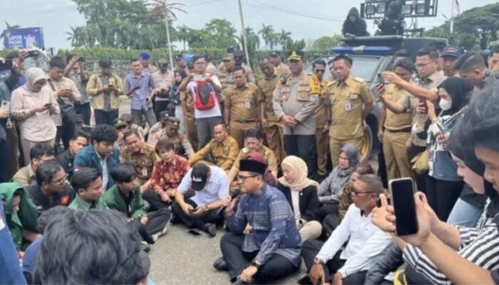 Usai Demo Mahasiswa, DPRD Lampung Klaim Pendidikan Jadi Prioritas: Anggaran Naik Rp120 Miliar, Iuran SMA-SMK Dihapus