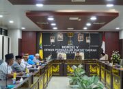 KOMISI V DPRD LAMPUNG TERIMA ASPIRASI FORUM ANTI-LGBT